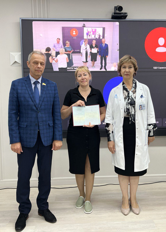Выпускники программы дополнительной профессиональной переподготовки в сфере здравоохранения получили дипломы